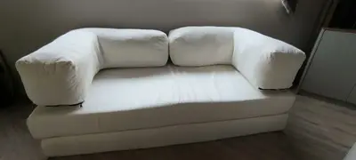 foto de Sofá Cama Dobrável Bouclê Bege/nude Na Caixa Modular Compacto Vira Cama Casal Estilo Industrial Para Sala