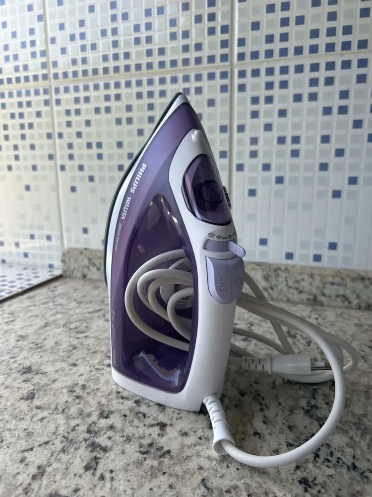 foto de Ferro a Vapor Philips Walita Roxo 2000w Dst2020 220V