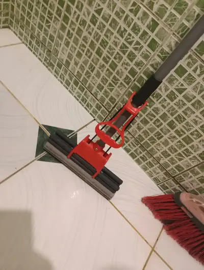 foto de Mop Limpeza Rodo Mágico Vassoura Mágica Limpeza Premium Hannover Home Esfregão Limpeza, Mop Esfregão Preto,Cinza e Vermelho
