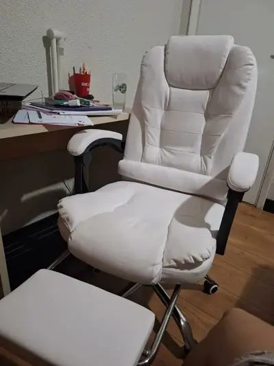 foto de Cadeira De Escritório Itália Presidente Ergonômica Couro Sintético Encosto Ajustável Com Trava E Apoio Para Pés Cor Marrom Luvinco