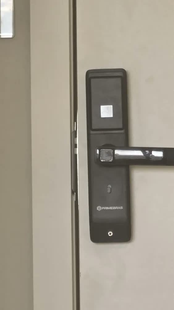 foto de Fechadura Digital Reconhecimento Facial 3D Primebras Frankfurt WiFi Biometria Senha Cartão RFID Eletrônico App Preto