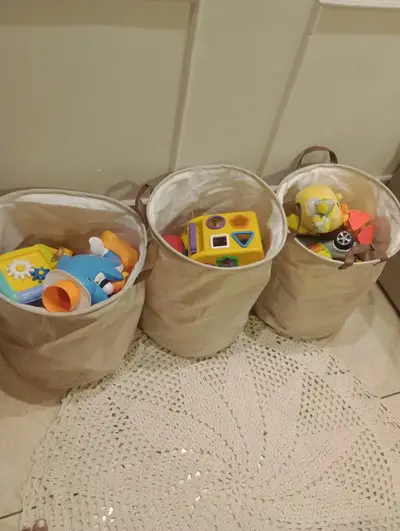 foto de Cesto Organizador De Tecido Tipo Linho Dobrável Redondo Cinza Brinquedos Roupa Suja