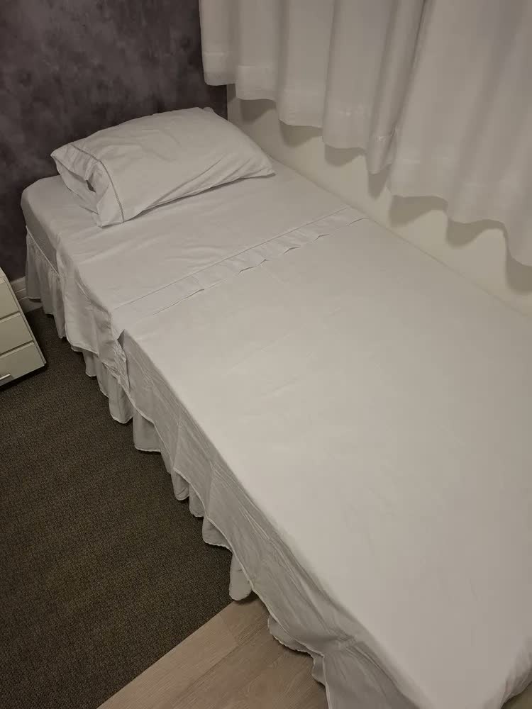 foto de Jogo De Lençol 3 Peças Queen Padrão C/ Elástico 400 Fios Fronha Ponto Palito Super Macio Hotel Luxu Cor Preto Premium