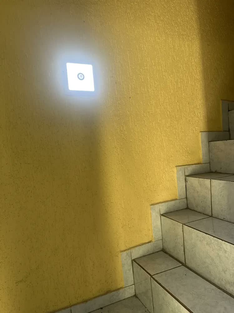 foto de Plafon LED Sobrepor LuxLite 12W Sensor Presença Luz Fria Quadrado 6500K
