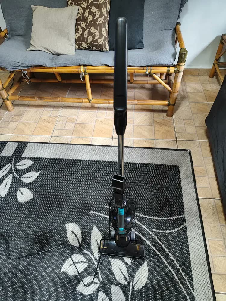 foto de Aspirador De Pó Vertical 2 Em 1 Preto E Azul Midea