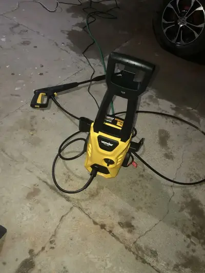 foto de Kit Lavadora 1600 E Aspirador De Pó E Líquido Apv1010 Vonder