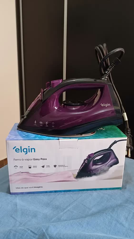 foto de Ferro De Passar Elgin Vapor Easy Pass Cor Roxo