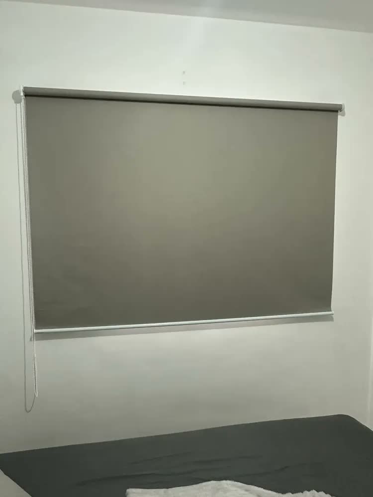 foto de Cortina Rolo Blackout 0% L 1,70x1,20 A Moderna