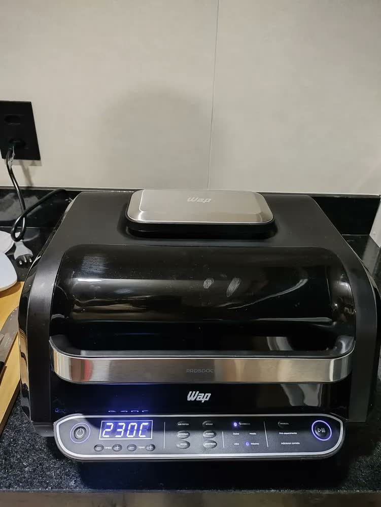 foto de Fritadeira Elétrica Air Fryer 8 em 1 Wap Barbecue Heat Digital Wc Ab1030
