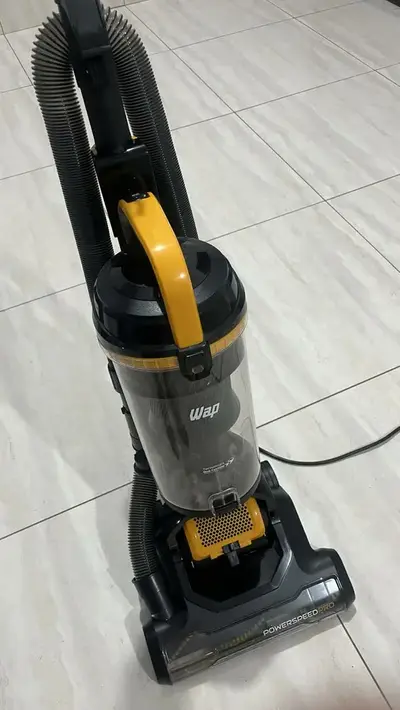 foto de Aspirador De Pó Vertical 2 Em 1 Wap Power Speed Pro 2200W 4 Litros Com Mangueira Extensiva E Escova Rotativa