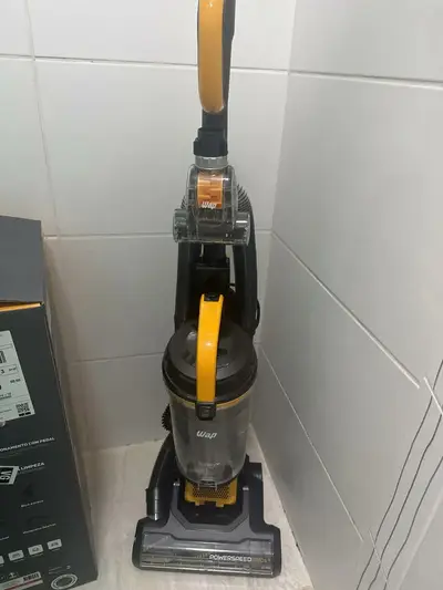 foto de Aspirador De Pó Vertical 2 Em 1 Wap Power Speed Pro 2200W 4 Litros Com Mangueira Extensiva E Escova Rotativa