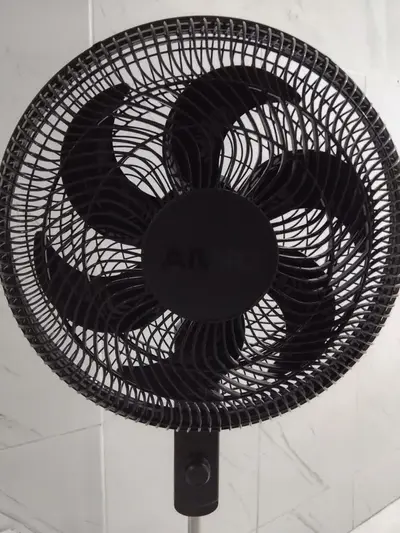 foto de Ventilador Arno Coluna Essential 40cm 6 Pás 220v Ve2c