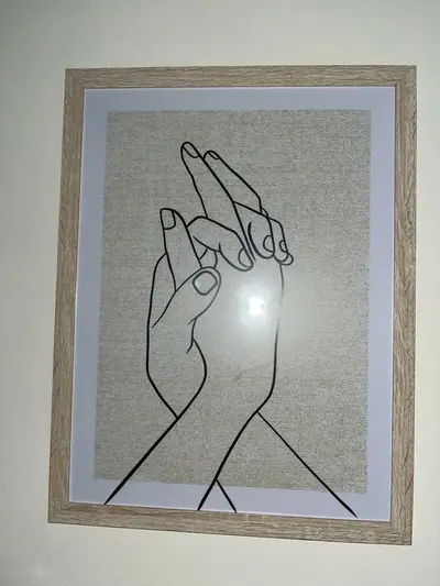 foto de Quadro C/moldura Mãos Dadas Amor Casal Para Cabeceira Quarto Cor Carvalho/avelã