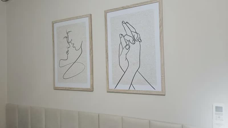 foto de Quadro C/moldura Mãos Dadas Amor Casal Para Cabeceira Quarto Cor Carvalho/avelã