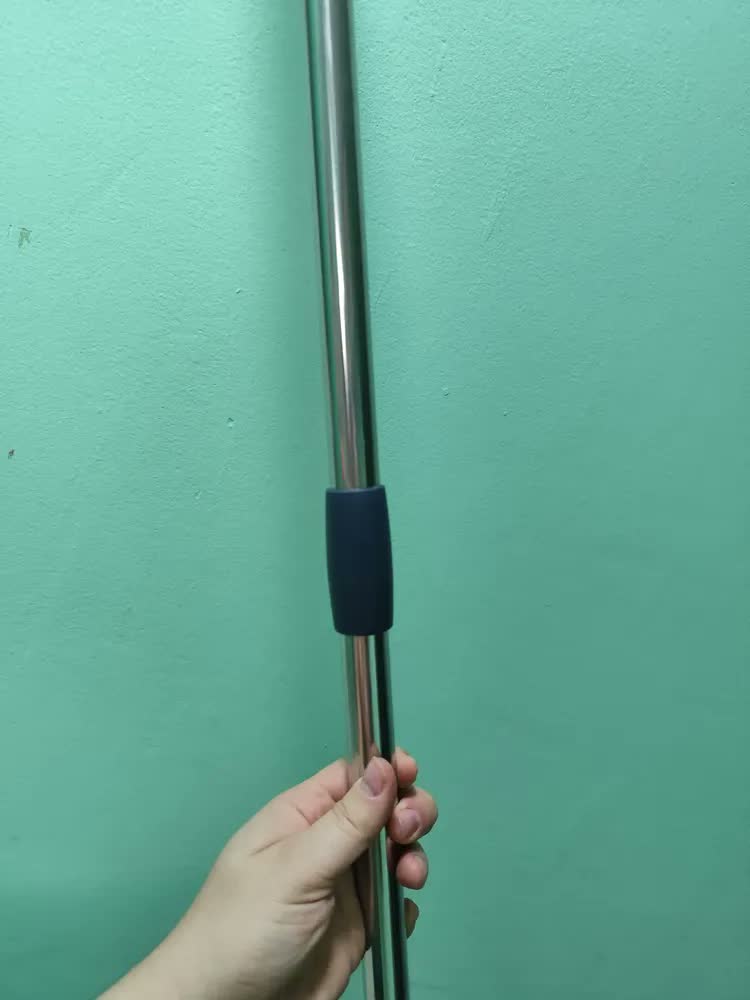 foto de Esfregão Mop Para Limpeza Multiuso Vassoura Mágica Rodo com Sistema De Prensa Esponja Alta Absorção