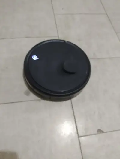 foto de Robô Aspirador de pó 4 em 1 Electrolux Wi-Fi MOP Passa Pano Seco e Úmido até 1h40 de Bateria App Mapeamento Laser Inteligente Alexa e Conectividade Google Home Experience sensor Antiqueda ERB60 Bivolt