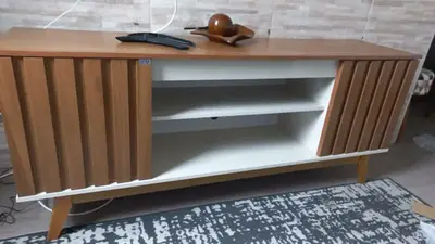 foto de Rack Ripado Bancada 1,60 P/ Tv 60 Polegadas Retro Multiuso Cor Off-white/ripado