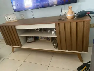 foto de Rack Ripado Bancada 1,60 P/ Tv 60 Polegadas Retro Multiuso Cor Off-white/ripado