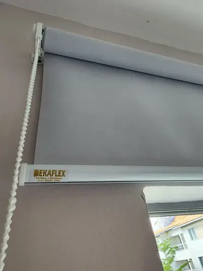 foto de Cortina Rolo Blackout 0% 1,20 L X 1,20 A Escurecer Quarto Cor Branco