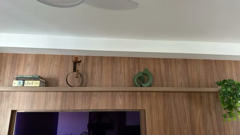 foto de Vaso Decorativo Enfeite Mônaco Em Cerâmica Entrelaçado Sala Cor Verde-escuro Fosco