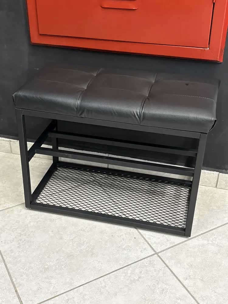 foto de Banco Sapateira Estofado Industrial Aço Preto 60cm Estudio Steel