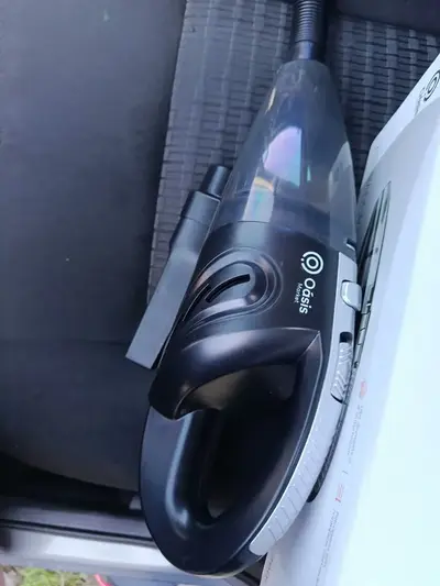 foto de Aspirador De Mão Portátil Automotivo Carro Sofá Compacto Usb Cor Preto Oasis OIH-2905