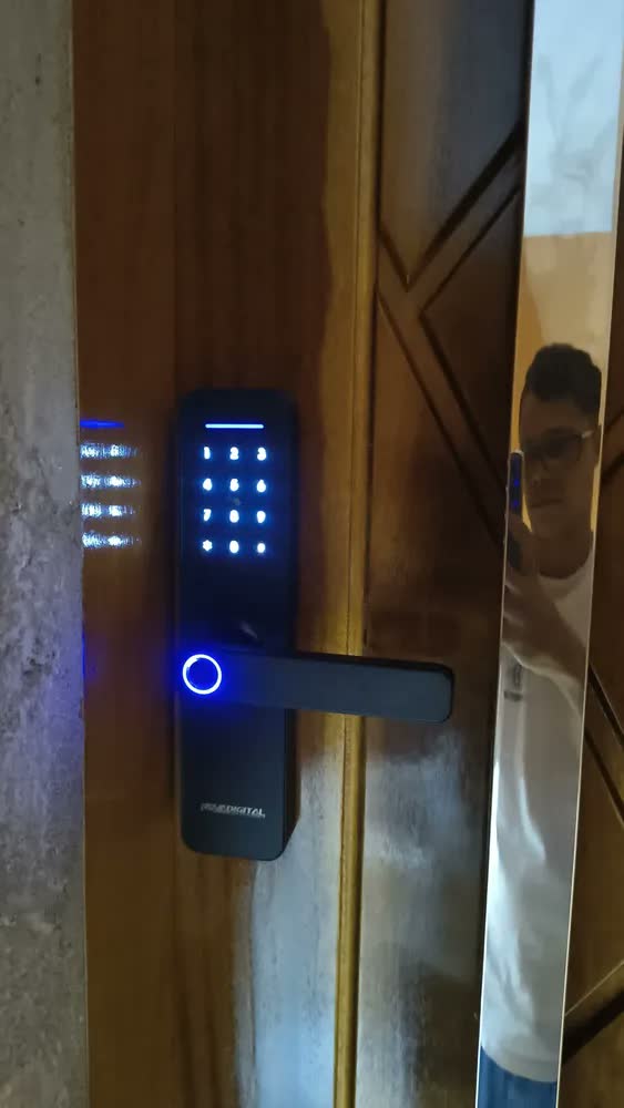 foto de Fechadura Digital Eletrônica Inteligente Wifi Novadigital Shine Biométrica Embutir Senha Cartão Magnético Touch Automação Tuya Smart Life Preta