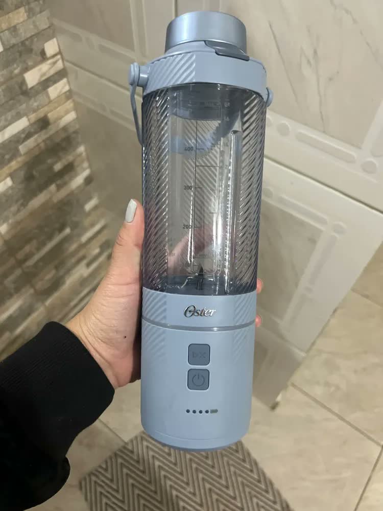 foto de Blender Portátil Sem Fio Go Max Oster Oster