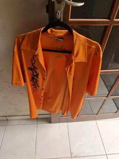 foto de Cabide Veludo Preto Antiderrapante Slim Kit 50 Unidades Com Gancho Giratório