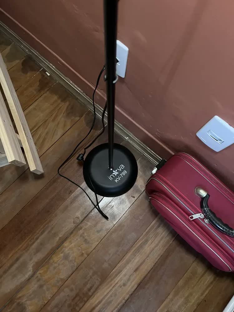 foto de Abajur De Chão Luminária De Piso Moderna Design Elegante Cúpula Minimalista Metal Resistente Para Quarto Casal Sala Escritório Leitura Luminárias Abajures Com Pedestal Coluna Decorativa Vintage retrô
