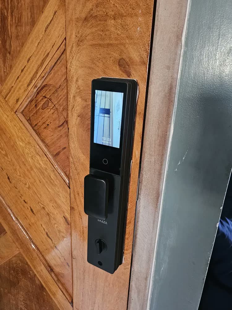 foto de Fechadura Digital Reconhecimento Facial E Palma Da Mão Wifi Preto