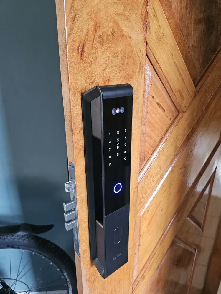 foto de Fechadura Digital Reconhecimento Facial E Palma Da Mão Wifi Preto