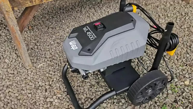 foto de Lavadora de Alta Pressão WAP WL 4500 Profissional 1500w 1650psi 420l/h Motor de Indução 127V