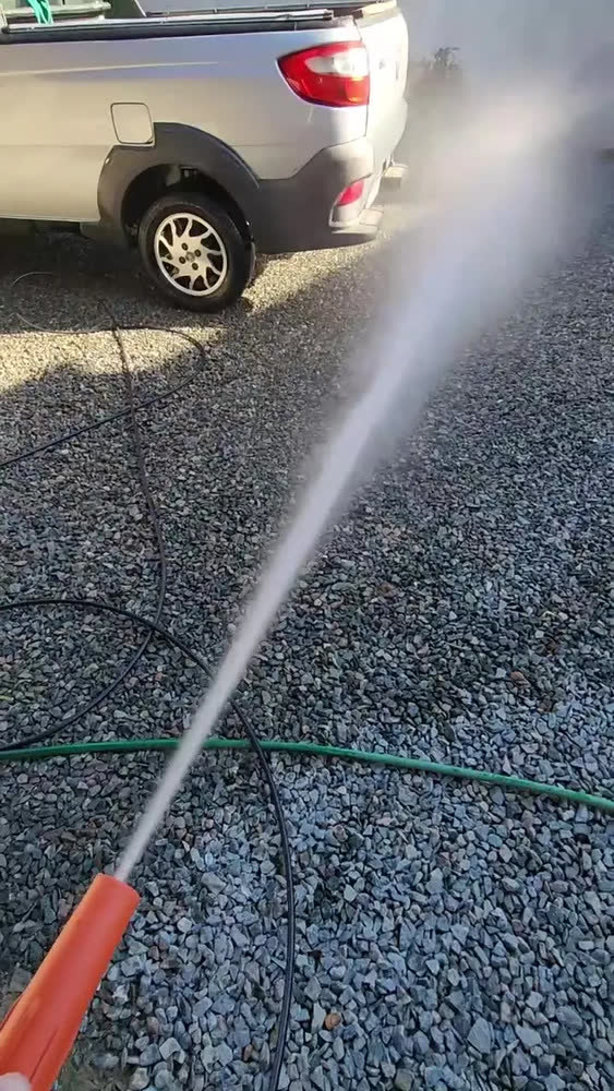 foto de Lavadora e Desobstruidora de Alta Pressão WAP WL 4200 Ultra 5 Pistões 2200w 1305psi 510l/h Com Jato Regulável e Motor de Indução 127V