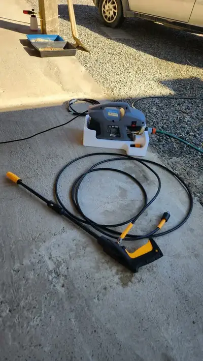 foto de Lavadora e Desobstruidora de Alta Pressão WAP WL 4200 Ultra 5 Pistões 2200w 1305psi 510l/h Com Jato Regulável e Motor de Indução 127V