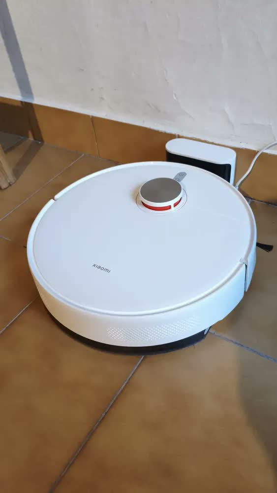 foto de Robô Aspirador Xiaomi S40 Inteligente Aspira Passa Pano App Branco