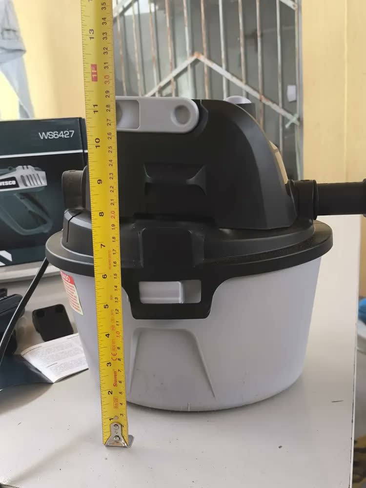 foto de Aspirador de Pó e Água Britânia 6L 1500W BAS71