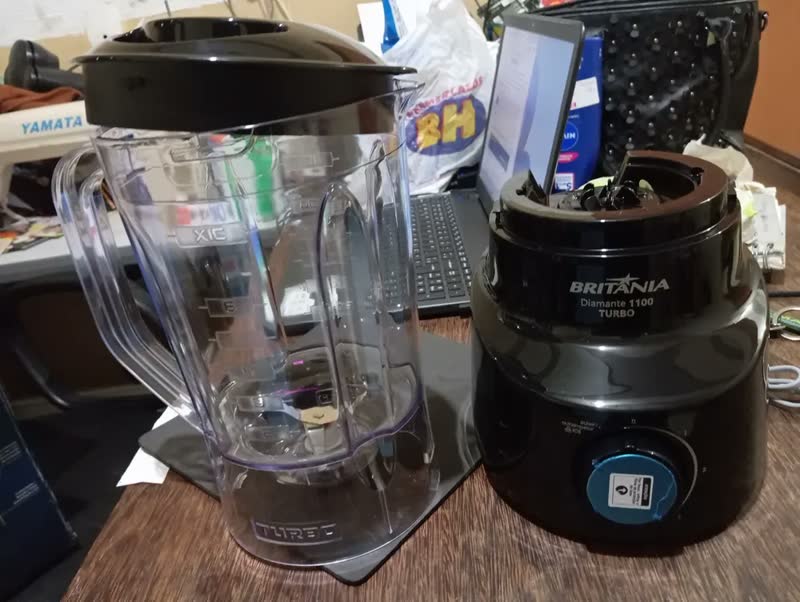 foto de Liquidificador Britânia 2.6l Diamante 1100 Preto