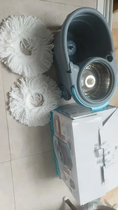 foto de Mop Profissional Inox 16l Com 2 Refis De Microfibra Glinter