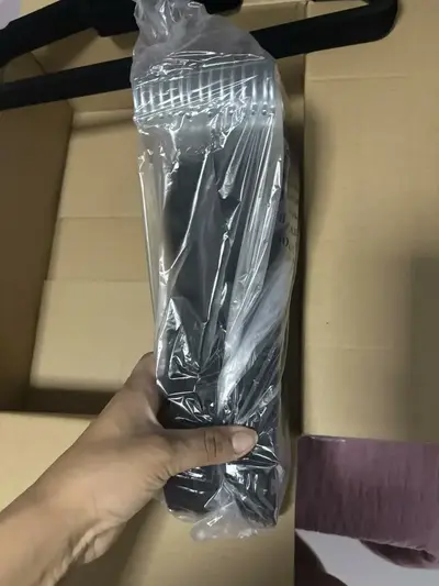 foto de Vittak Kit 50 Cabides Adulto Veludo De Roupas Antideslizante Slim Cor Cinza