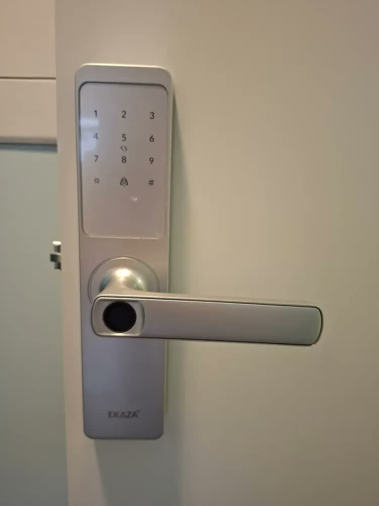 foto de Fechadura Digital Inteligente Biometria Lyra Wifi Ekaza Alumínio Prateado