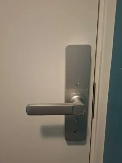 foto de Fechadura Digital Inteligente Biometria Lyra Wifi Ekaza Alumínio Prateado