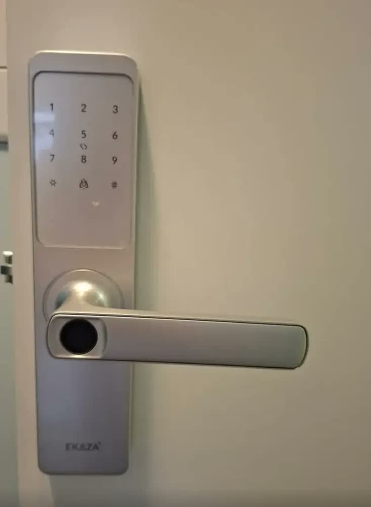 foto de Fechadura Digital Inteligente Biometria Lyra Wifi Ekaza Alumínio Prateado