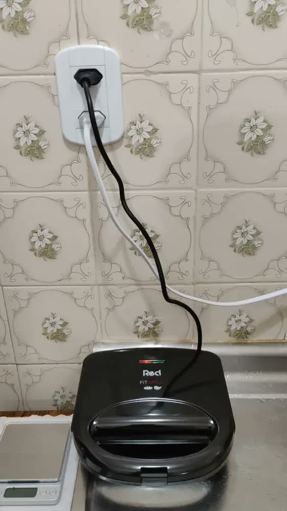 foto de Sanduicheira e Grill Red Mobile FitGrill para 2 Sanduíches Preta 750W