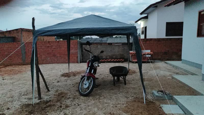 foto de Tenda Gazebo Cinza Polietileno 3x3 Metros Desmontável Camping Praia Pésca Usd