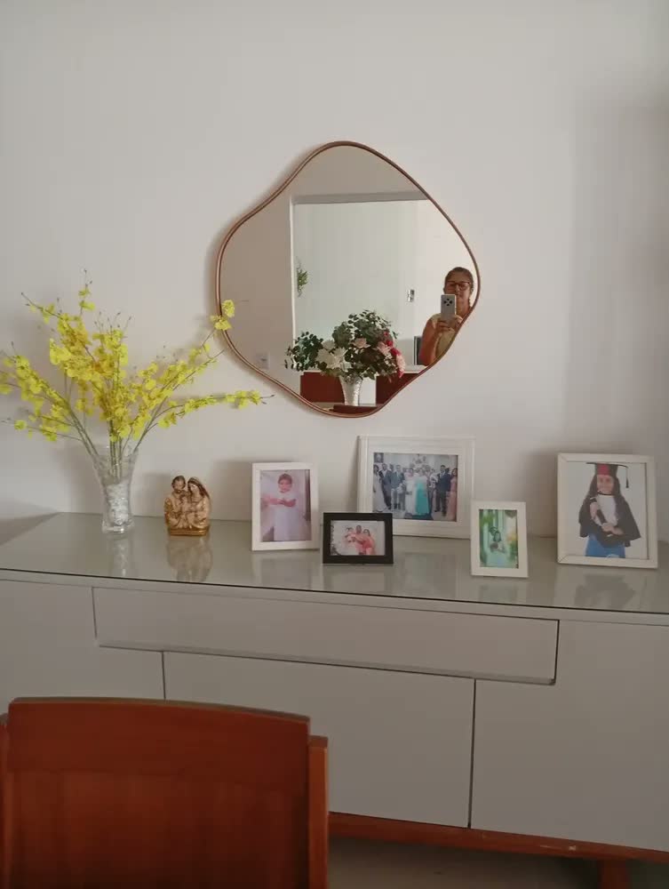foto de Espelho Grande Decorativo Orgânico 73x56 Moldura Sumaúma