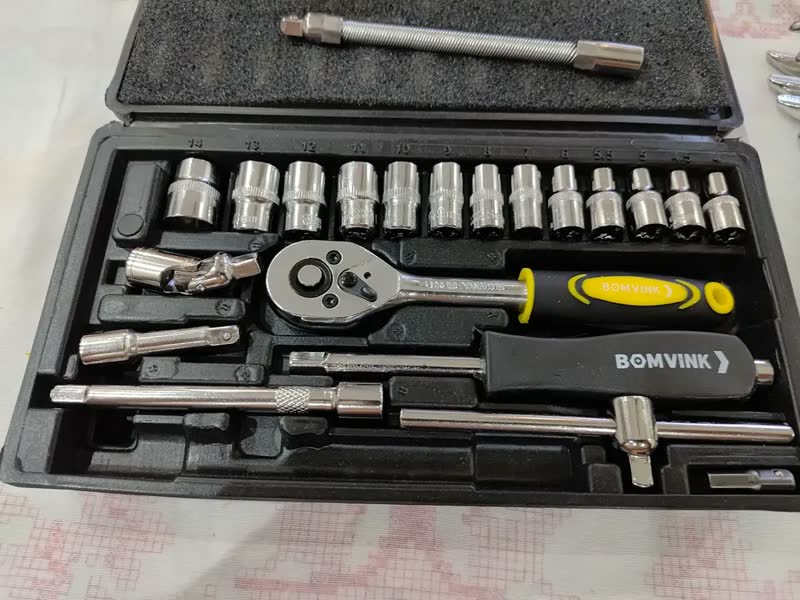 foto de Kit Ferramentas Chaves Combinadas Jogo De Chave Soquete Jogo Completo 58 Peças Ferramentas Profissional