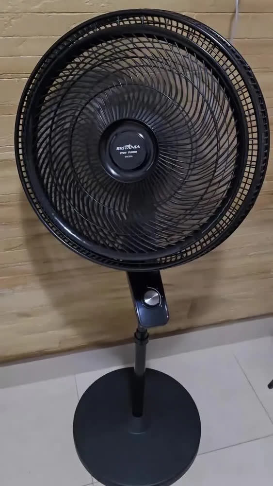 foto de Ventilador de Coluna Britânia Maxx Force 6 175W BVC51A