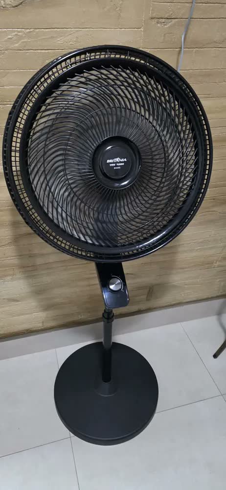 foto de Ventilador de Coluna Britânia Maxx Force 6 175W BVC51A