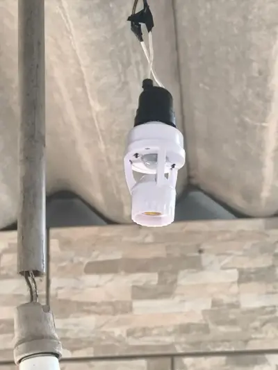 foto de Sensor De Presença Iluminação Lâmpada Soquete E27 Fotocélula Thop Tech Importados